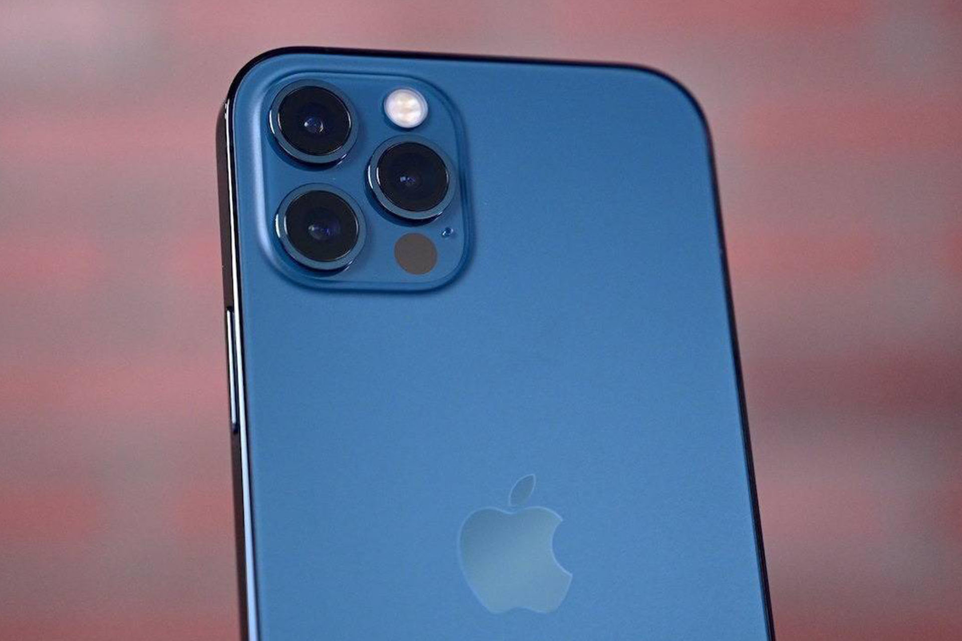 Apple экология
